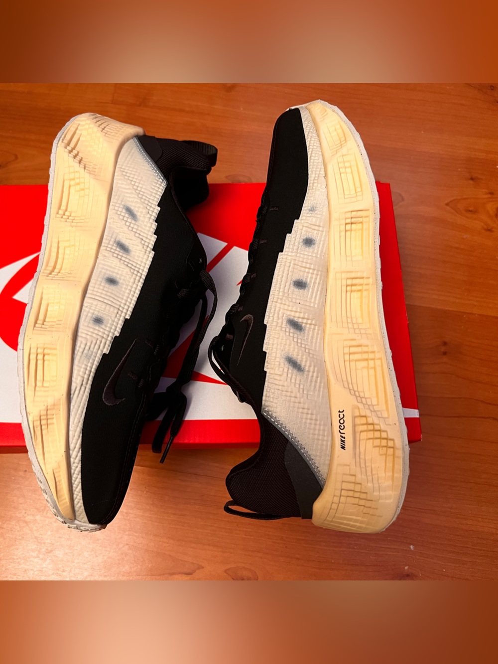 Nike Ava Rovers 6.5y or women’s 8 new